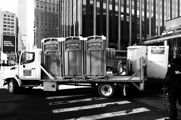 Porta potty delivery and setup in Emsworth, PA